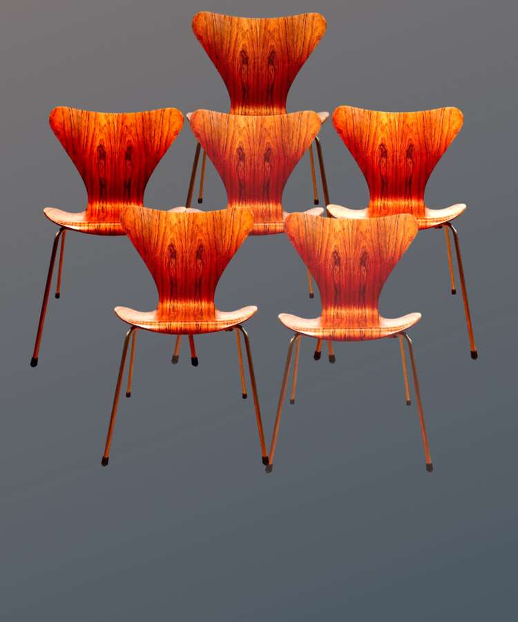 Arne Jacobsen: Series 7 'Butterfly' Chair, Model 3107, Denmark 1955